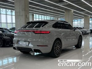 Porsche Cayenne 3.0 Coupe 2023 года из Южной Кореи