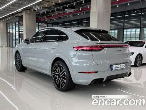 Porsche Cayenne 3.0 Coupe 2023 года из Южной Кореи