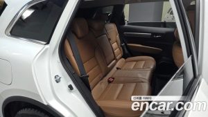 Renault-KoreaSamsung QM6 2.0 LPe RE Signature 2WD 2023 года из Южной Кореи
