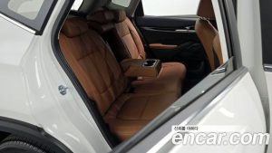 Kia Seltos Бензин 1.6 Turbo 4WD 2024 года из Южной Кореи