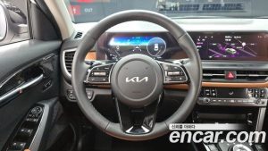 Kia Seltos Бензин 1.6 Turbo 4WD 2024 года из Южной Кореи