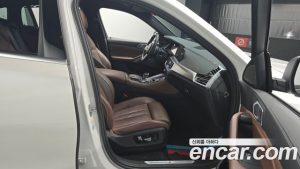 BMW X6 xDrive40i M Sport 2023 года из Южной Кореи