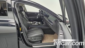 Genesis G80 Бензин 2.5 Turbo AWD 2025 года из Южной Кореи