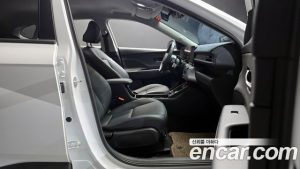 Hyundai Kona Бензин 1.6 Turbo 2WD 2024 года из Южной Кореи