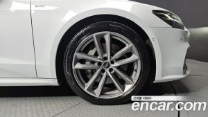 Audi A7 55 TFSI 4WD Premium 2023 года из Южной Кореи