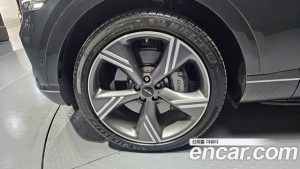 Genesis GV80 2.5T Бензин 2WD 2024 года из Южной Кореи