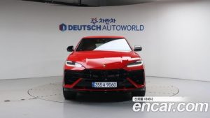 Lamborghini Urus 4.0 V8 SE 2025 года из Южной Кореи