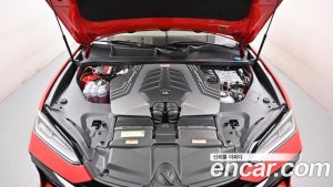 Lamborghini Urus 4.0 V8 SE 2025 года из Южной Кореи