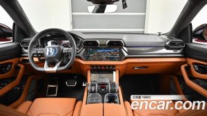 Lamborghini Urus 4.0 V8 SE 2025 года из Южной Кореи