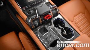 Lamborghini Urus 4.0 V8 SE 2025 года из Южной Кореи