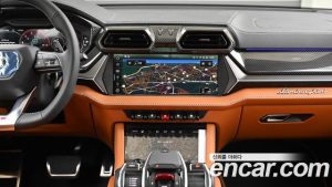 Lamborghini Urus 4.0 V8 SE 2025 года из Южной Кореи