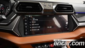 Lamborghini Urus 4.0 V8 SE 2025 года из Южной Кореи