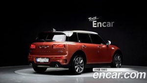 Mini Clubman MULTITONE Edition 2023 года из Южной Кореи