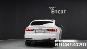 Audi A5 40 TFSI 4WD Sportback 2023 года из Южной Кореи