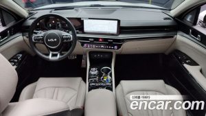 Kia K5 Signature 2024 года из Южной Кореи
