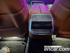 BMW i7 eDrive 50 M Sport 2024 года из Южной Кореи