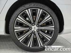 Volvo S90 B5 Ultra Bright 2025 года из Южной Кореи