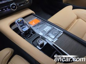 Volvo S90 B5 Ultra Bright 2025 года из Южной Кореи