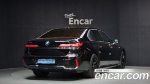 BMW i7 xDrive 60 M Sport 2023 года из Южной Кореи