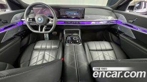 BMW i7 xDrive 60 M Sport 2023 года из Южной Кореи