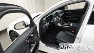 Mercedes-Benz C-Class C200 Avantgarde 2024 года из Южной Кореи
