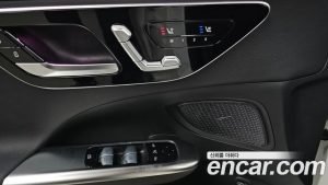 Mercedes-Benz C-Class C200 Avantgarde 2024 года из Южной Кореи