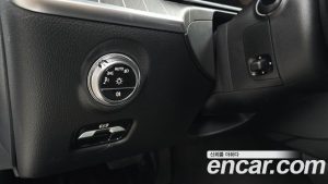 Mercedes-Benz C-Class C200 Avantgarde 2024 года из Южной Кореи