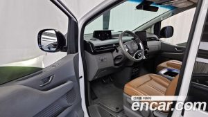 Hyundai Staria 2WD Camper 2024 года из Южной Кореи