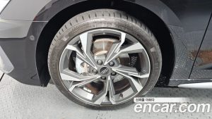 Audi A3 40 TFSI Premium 2024 года из Южной Кореи