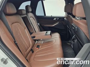BMW X5 xDrive 30d M Sport 2023 года из Южной Кореи
