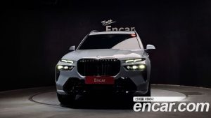 BMW X7 xDrive 40i M Sport 6 2023 года из Южной Кореи