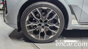 BMW X7 xDrive 40i M Sport 6 2023 года из Южной Кореи