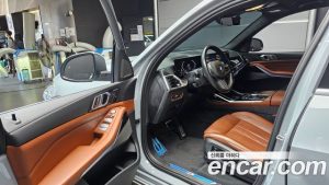 BMW X7 xDrive 40i M Sport 6 2023 года из Южной Кореи