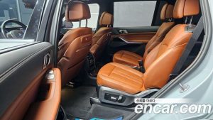 BMW X7 xDrive 40i M Sport 6 2023 года из Южной Кореи