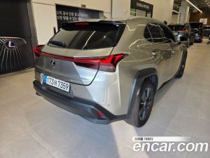Lexus UX 2.0 2WD 2024 года из Южной Кореи