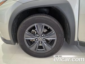 Lexus UX 2.0 2WD 2024 года из Южной Кореи