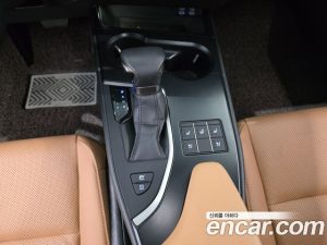 Lexus UX 2.0 2WD 2024 года из Южной Кореи