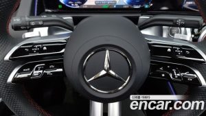 Mercedes-Benz EQB EQB300 4MATIC AMG LINE 2025 года из Южной Кореи