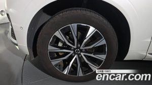 Volvo XC60 B5 ULTIMATE Bright 2023 года из Южной Кореи