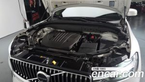 Volvo XC60 B5 ULTIMATE Bright 2023 года из Южной Кореи