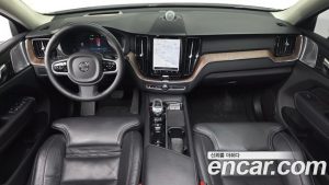 Volvo XC60 B5 ULTIMATE Bright 2023 года из Южной Кореи