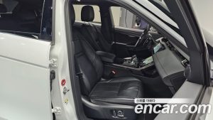 Land Rover Range Rover Evoque P250 R-Dynamic SE 2022 года из Южной Кореи