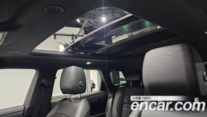 Land Rover Range Rover Evoque P250 R-Dynamic SE 2022 года из Южной Кореи