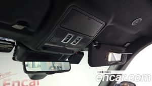 Land Rover Range Rover Evoque P250 R-Dynamic SE 2022 года из Южной Кореи