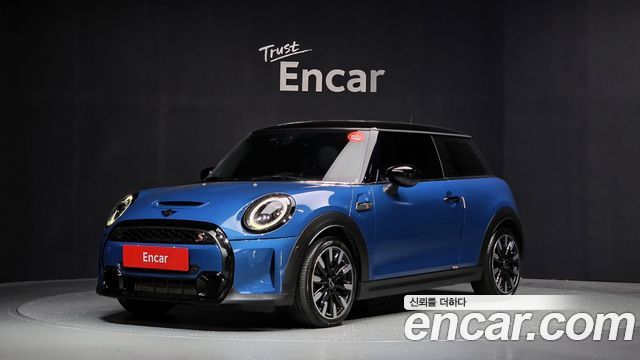 Mini Cooper CLASSIC 2024 года из Кореи