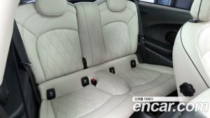 Mini Cooper CLASSIC 2024 года из Южной Кореи