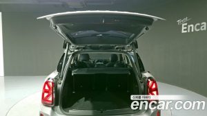 Mini Countryman ALL4 CLASSIC COMFORT PACK 2023 года из Южной Кореи