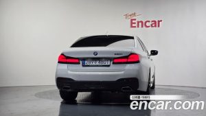 BMW 5-Series 520i M Sport 2023 года из Южной Кореи