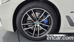 BMW 5-Series 520i M Sport 2023 года из Южной Кореи