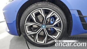 BMW i4 eDrive40 M Sport 2024 года из Южной Кореи